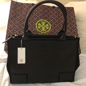 BRAND NEW TORY BURCH PURSE WITH TAGS!!!